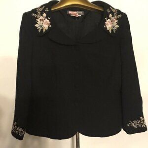 Maggy L Evening. Size 10 Petite, Black Embroidered Jacket. Lined. 3/4 Sleeve DB